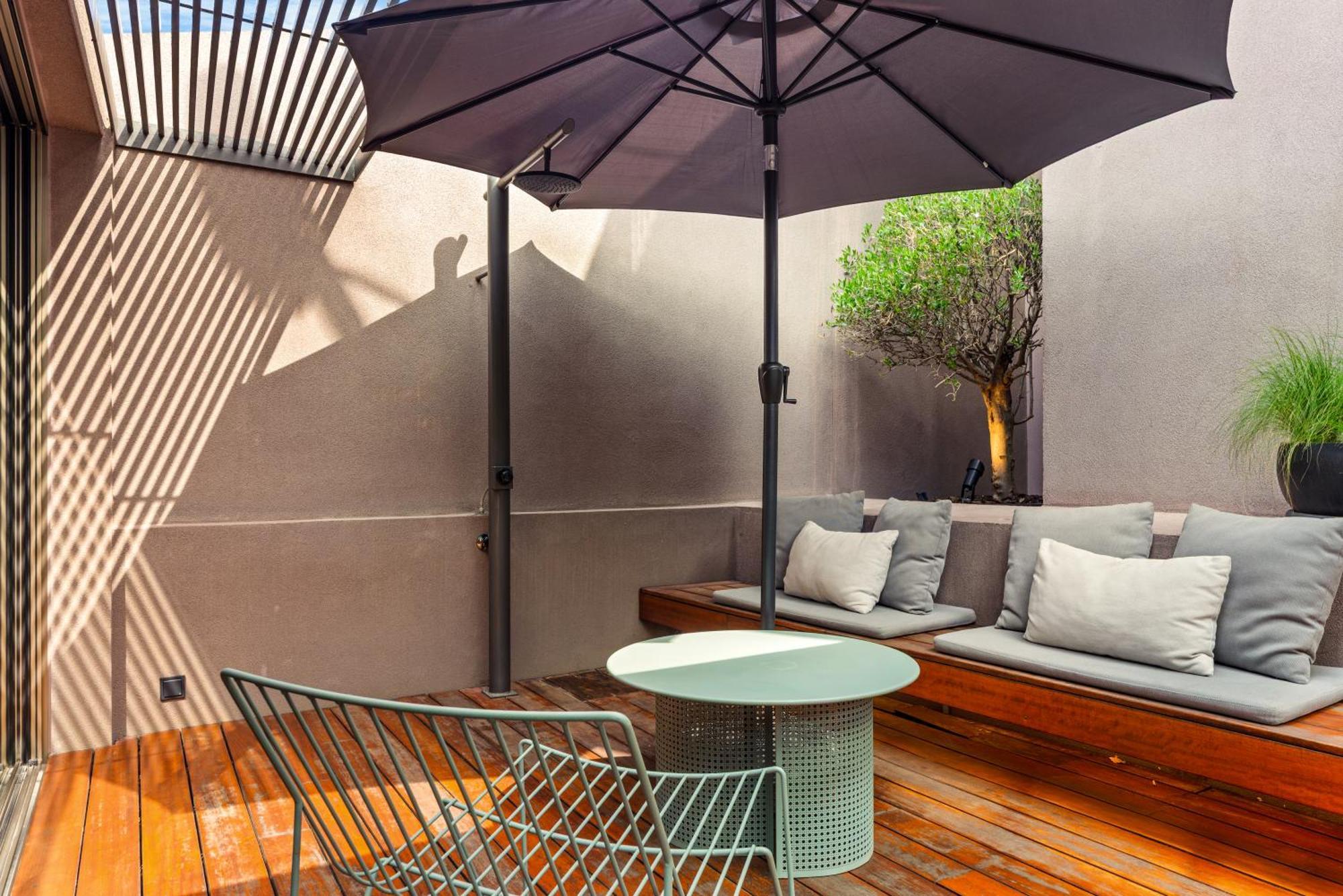 Nikiou Suites Luxury Residence أثينا المظهر الخارجي الصورة